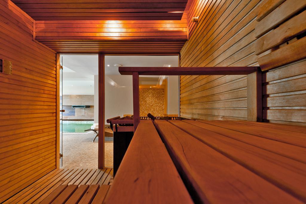 Belvilis Hotel Moletai Exterior photo